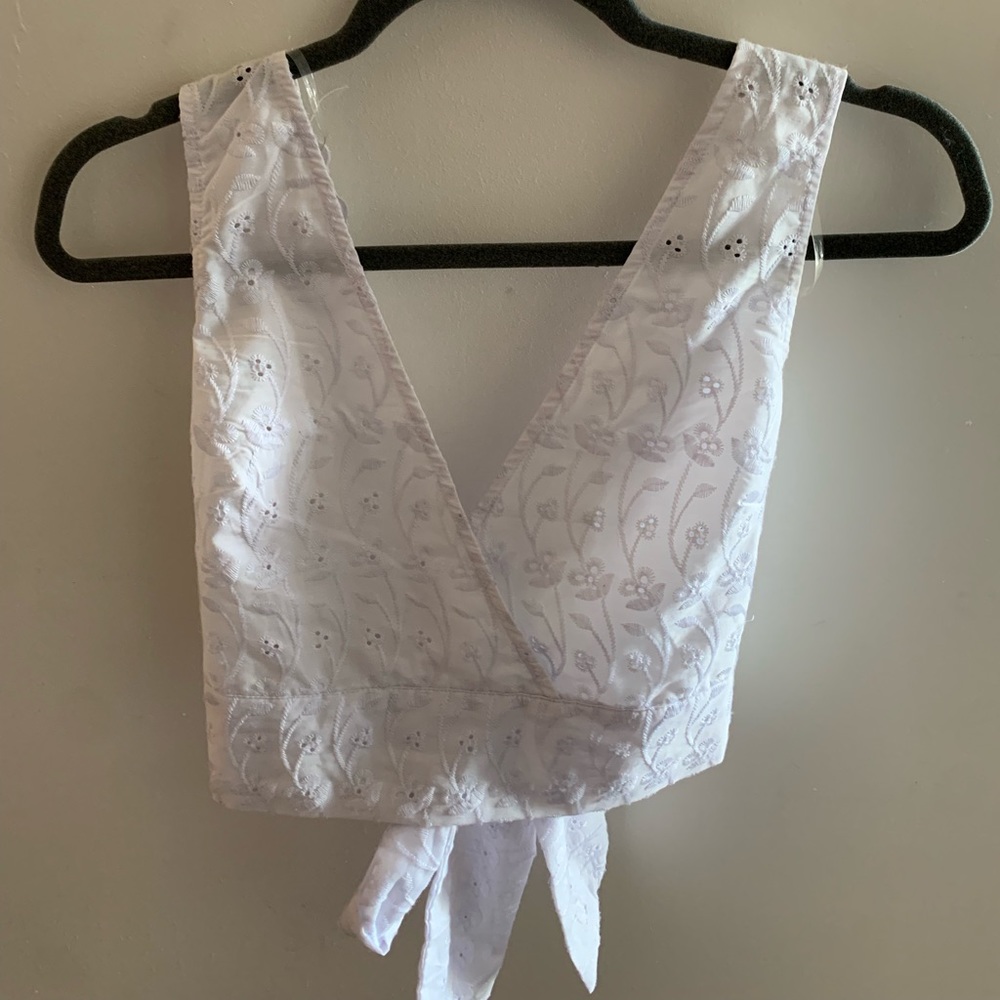 lace crop top